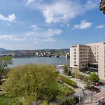 Stollar Apartment, Danube View