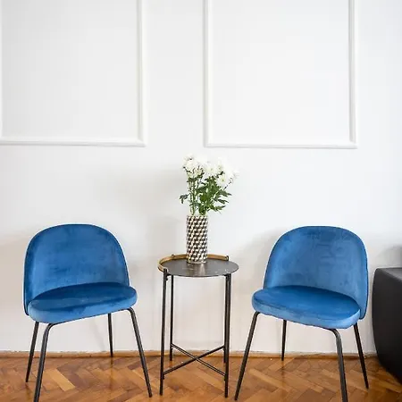 Stollar Apartment, Danube View 아파트