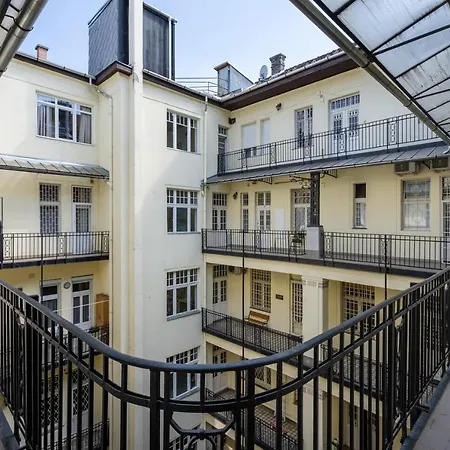 Stollar Apartment, Danube View